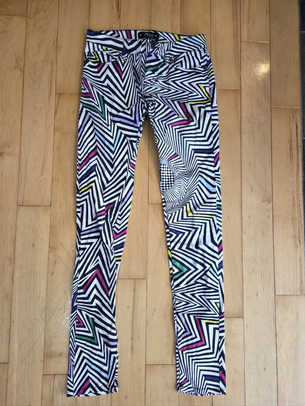 Abbey Dawn by Avril Lavigne Sz 0 Black White Skinny Pants Punk Y2K Emo Scene